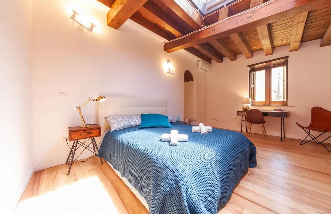 Vakalu-Piazza Duomo Charming Apartment-1