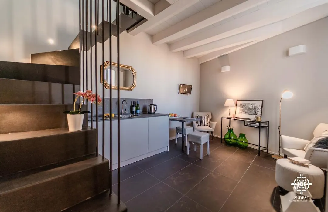 Ortigia Charming Suite-1