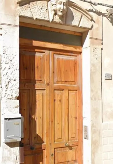 Ampelos-1
