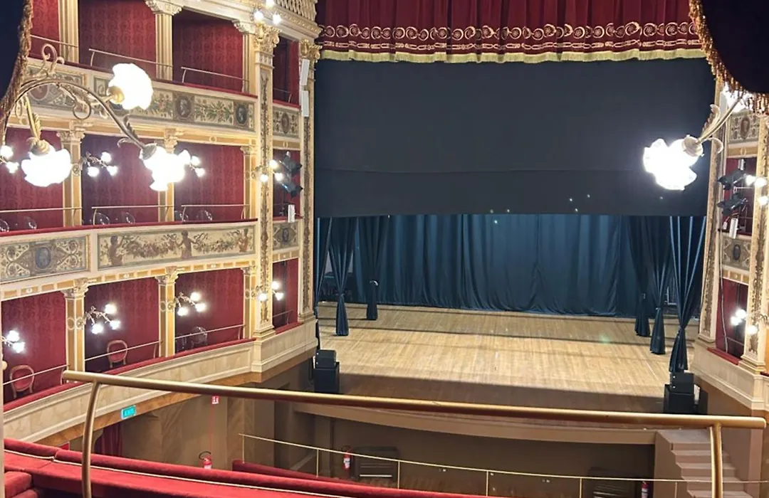Il Sipario Il pregio e il comfort di Palazzo Accolla-1