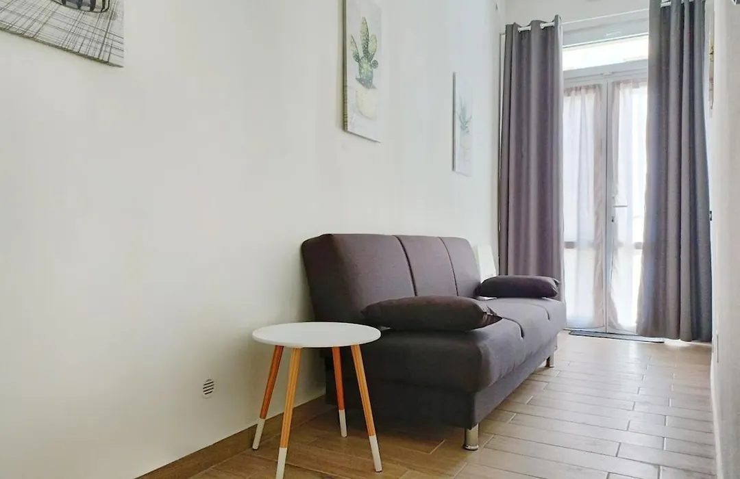 Simonetta's APT-1