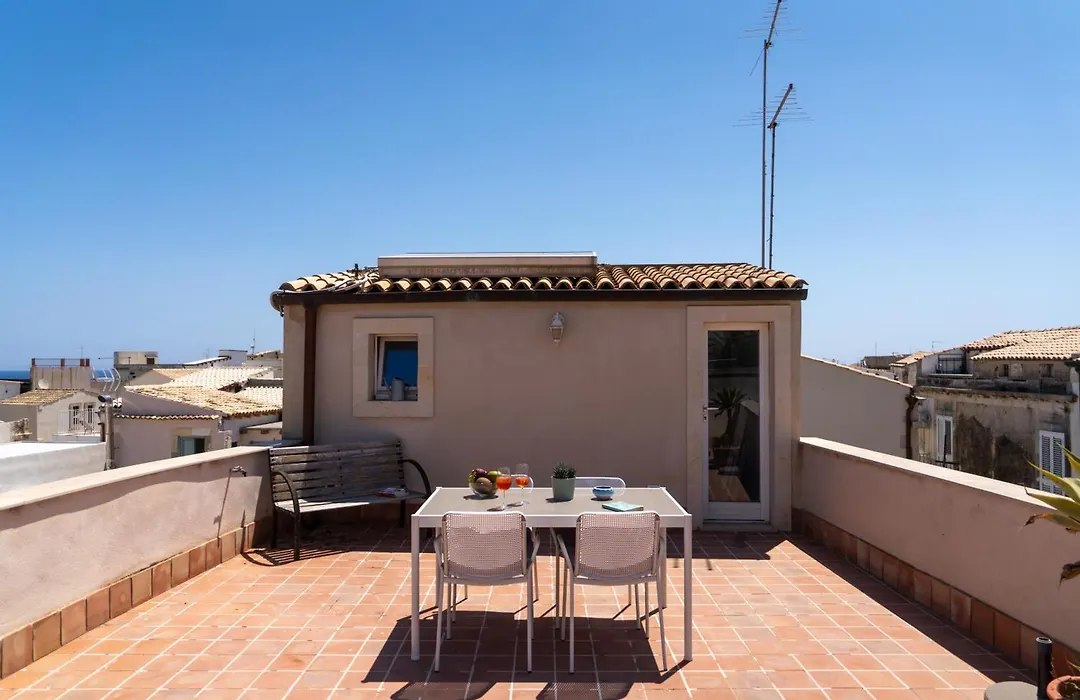 Mercato di Ortigia Apartments-1
