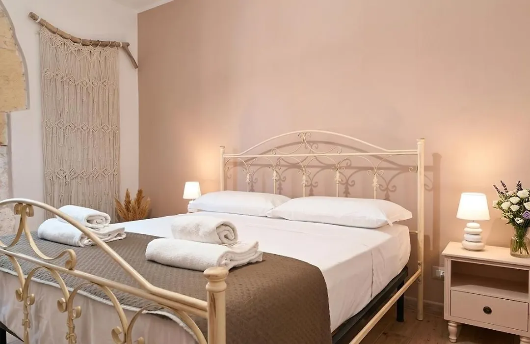 Il sussurro delle Nereidi, appartamento boho-chic a Siracusa-1