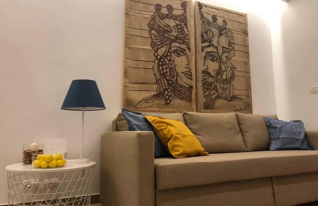 Nesh House-1