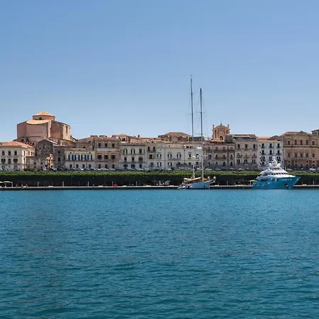 Darsena Sunset Apartments By Wonderful Italy-3