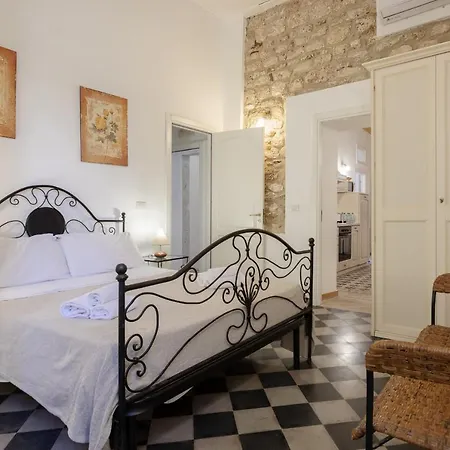 Salomone Apartments I By Wonderful Italy-3