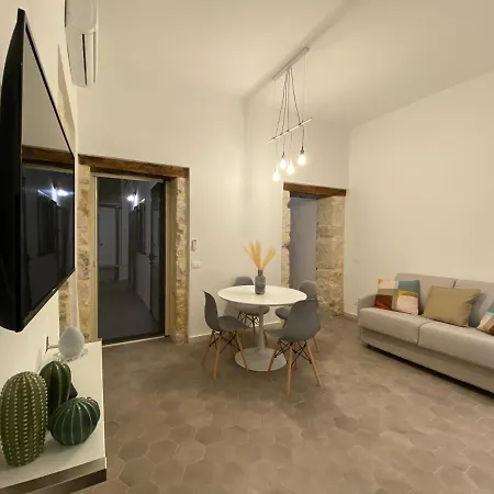 Casa Maria ampio appartamento per famiglie vicino Ortigia-2