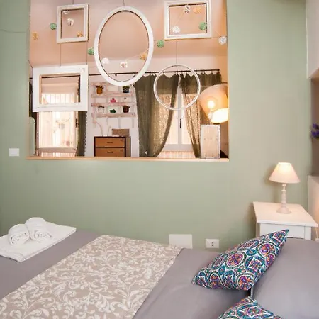 Homes4Holidays - Artistic Nest-2
