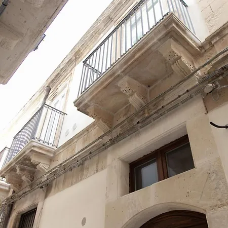Le Grazie Romantic House by Dimore Trinacria-2