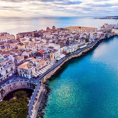 Lori's Cottage Ortigia Central&Cozy Hideaway-2