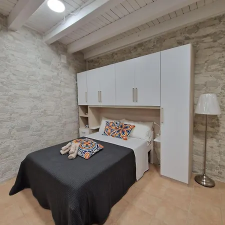Serena'S House-3