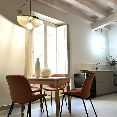 Insula - Apartments & Comfort In Ortigia-3