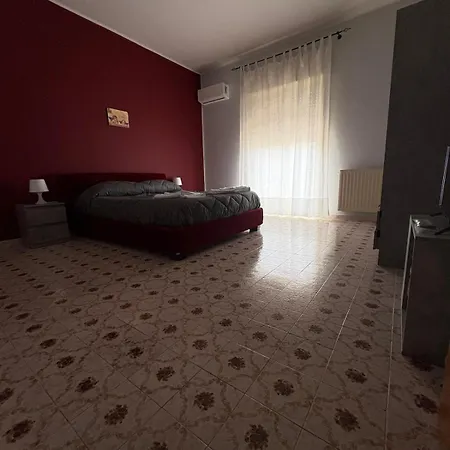 Stefano'S House-2