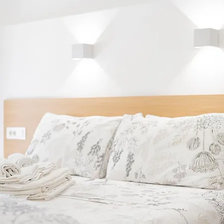 Eos - Elegant Apartments & Suites-2