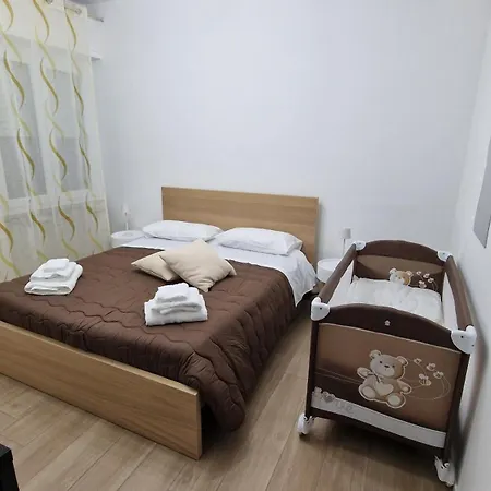 Girasole Holiday Home-2