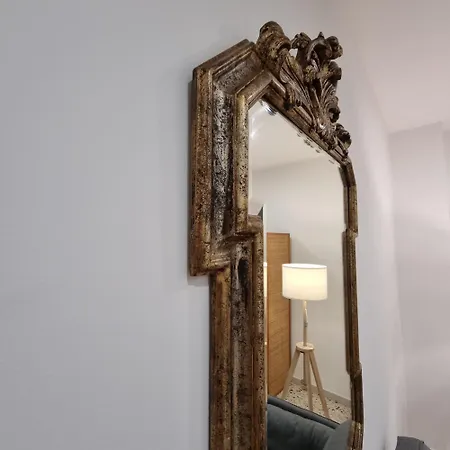 Beautiful Apartment Near Ortigia & Central Stations-3