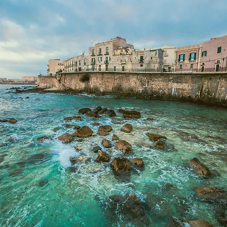 Dione Apartments By Dimore In Sicily Ortigia-3