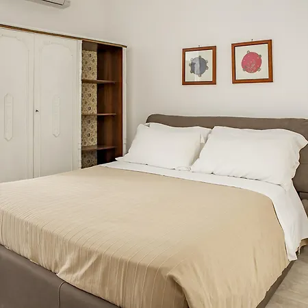 Mirabella Apartment in Ortigia by Wonderful Italy-2