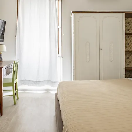 Mirabella Apartment in Ortigia by Wonderful Italy-3