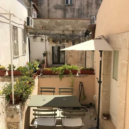 La casetta di Ortigia-2