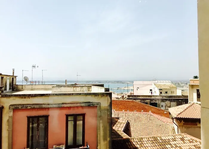 Appartamento Casa di Alice Luxury Hospitality - Elevator, Fast WiFi Syracuse