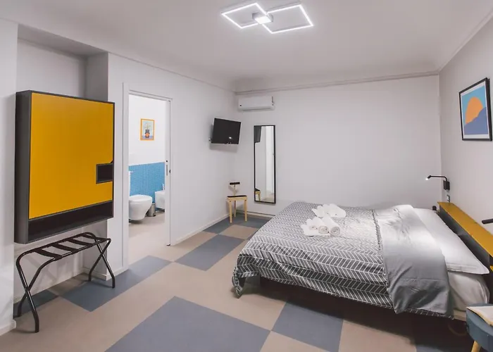 Double Bedroom Apartment Across Ortigia Syracuse