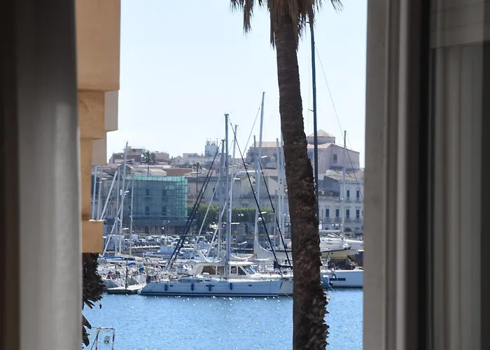 Ortigia Riflessa - design e comfort vista mare Syracuse