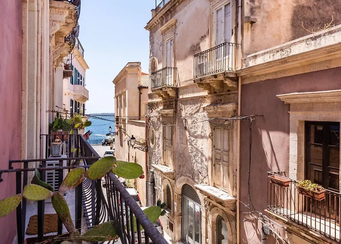 Palazzo Bozzanca Apartments by Wonderful Italy Syracuse