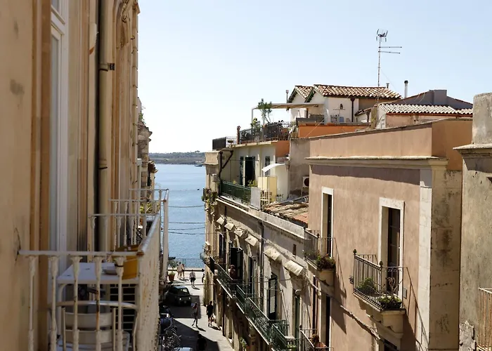 Camera con bagno privato vista mare Ortigia Syracuse