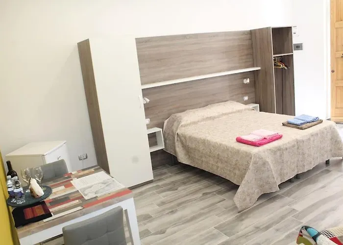 Carla Home - Few Steps To Ortigia Syracuse