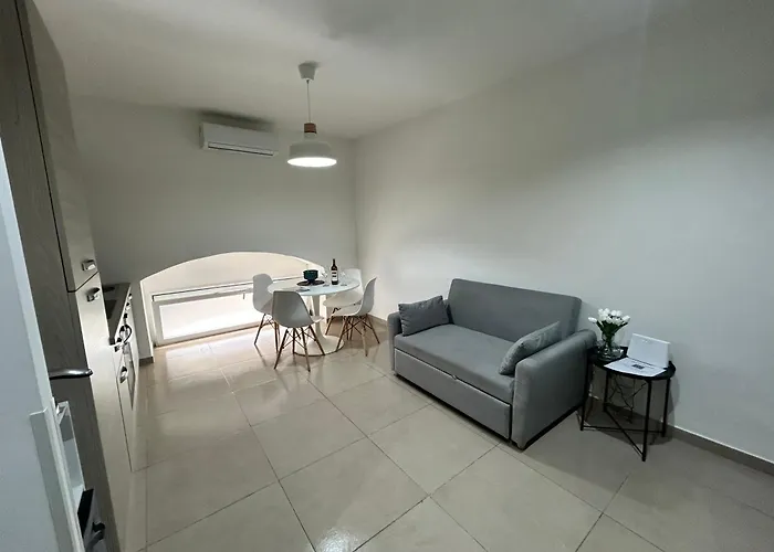 Sikelia Home Syracuse