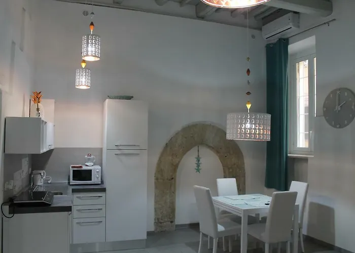 La Corte di Aretusa Syracuse